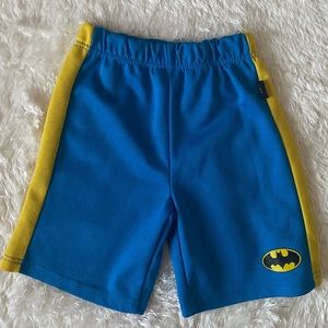 5/$15 Boys Batman shorts size 5T